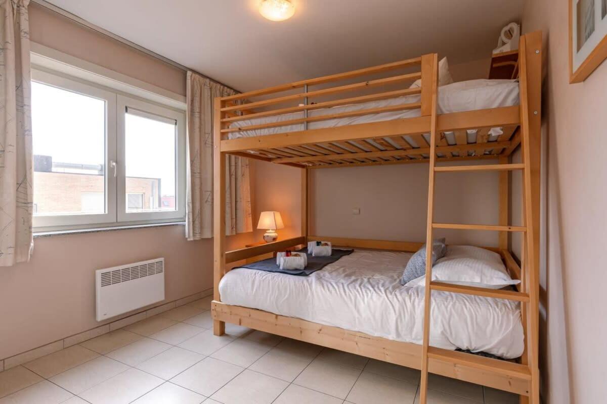 Huswell - Lovely Apartment With Lateral Sea View Миделкерке Екстериор снимка