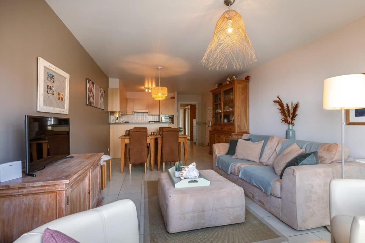 Huswell - Lovely Apartment With Lateral Sea View Миделкерке Екстериор снимка