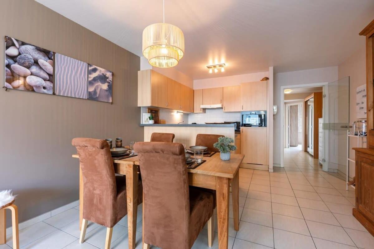 Huswell - Lovely Apartment With Lateral Sea View Миделкерке Екстериор снимка